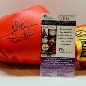 TOM WOPAT Signed Autograph Everlast Boxing Glove Dukes of Hazzard LUKE DUKE JSA
Opens in a new window or tab