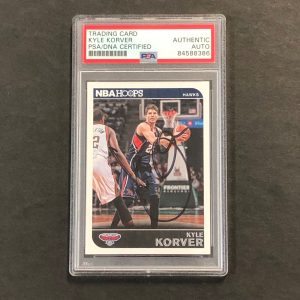2014-15 NBA Hoops #41 Kyle Korver Signed Card AUTO PSA Slabbed Hawks