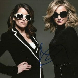 AMY POEHLER SIGNED AUTOGRAPH 8X10 PHOTO - SATURDAY NIGHT LIVE STAR W/ TINA FEY