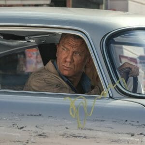 DANIEL CRAIG SIGNED 11X14 PHOTO JAMES BOND 007 AUTHENTIC AUTOGRAPH BECKETT 57