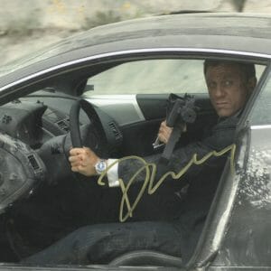 DANIEL CRAIG SIGNED 11X14 PHOTO JAMES BOND 007 AUTHENTIC AUTOGRAPH BECKETT 49