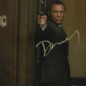 DANIEL CRAIG SIGNED 11X14 PHOTO JAMES BOND 007 AUTHENTIC AUTOGRAPH BECKETT 55