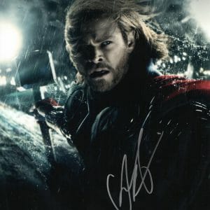 CHRIS HEMSWORTH THOR SIGNED 11X14 PHOTO THE AVENGERS AUTOGRAPH BECKETT COA 4