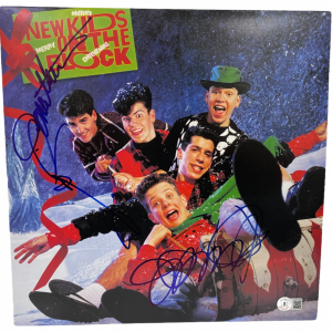NEW KIDS ON THE BLOCK SIGNED VINYL CHRISTMAS ALBUM AUTOGRAPH BECKETT LOA 2