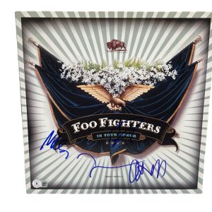 FOO FIGHTERS DAVE GROHL BAND SIGNED ALBUM AUTOGRAPH IN YOUR HONOR BECKETT LOA
