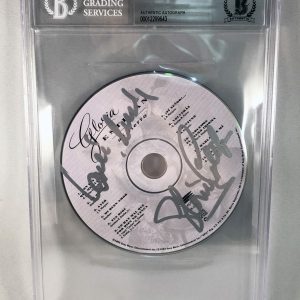 Gloria Estefan Signed CD Mi Tierra Beckett BAS COA