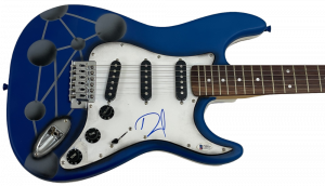 DAVE GROHL SIGNED FULL SIZE HAND PAINTED ELETRIC GUITAR FOO FIGHTERS BECKETT COLLECTIBLE MEMORABILIA