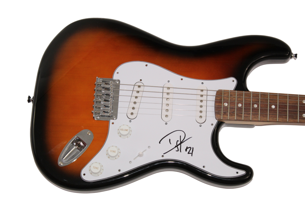 DUFF MCKAGAN SIGNED AUTOGRAPH FULL SIZE FENDER ELECTRIC GUITAR GUNS N ...