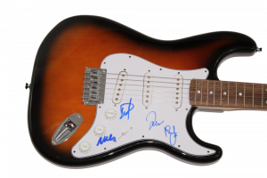 FOO FIGHTERS SIGNED AUTOGRAPH FENDER GUITAR DAVE GROHL TAYLOR HAWKINS +2 JSA COA COLLECTIBLE MEMORABILIA