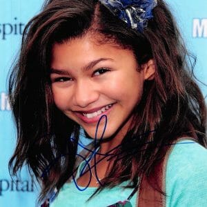 Zendaya Spider-Man: No Way Home Authentic Signed 8x10 Photo BAS #BF88657