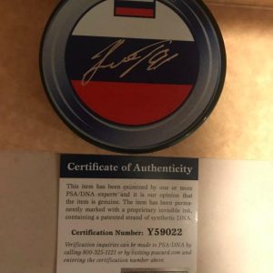 VLADIMIR TARASENKO TEAM RUSSIA SIGNED AUTOGRAPHED HOCKEY PUCK PSA/DNA Y59022