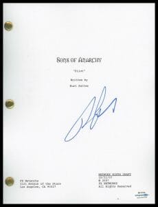 RON PERLMAN “SONS OF ANARCHY” AUTOGRAPH SIGNED FULL PILOT EPISODE SCRIPT ACOA COLLECTIBLE MEMORABILIA