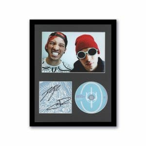 TWENTY ONE PILOTS ‘SCALED AND ICY’ AUTOGRAPH SIGNED FRAMED 11×14 CD DISPLAY C COLLECTIBLE MEMORABILIA