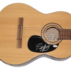 SUGARLAND SIGNED AUTOGRAPH FENDER ACOUSTIC GUITAR JENNIFER NETTLES KRISTIAN JSA