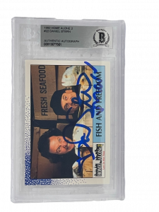 DANIEL STERN SIGNED HOME ALONE 2 TOPPS TRADING CARD #22 SLABBED BECKETT 2 COLLECTIBLE MEMORABILIA