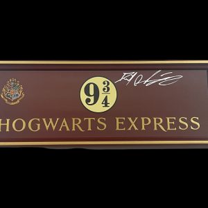 DANIEL RADCLIFFE SIGNED HOGWARTS EXPRESS SIGN 9 3/4 AUTOGRAPH BECKETT COA 3