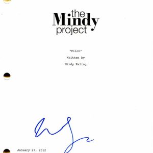 MINDY KALING SIGNED AUTOGRAPH THE MINDY PROJECT PILOT SCRIPT - KELLY THE OFFICE
