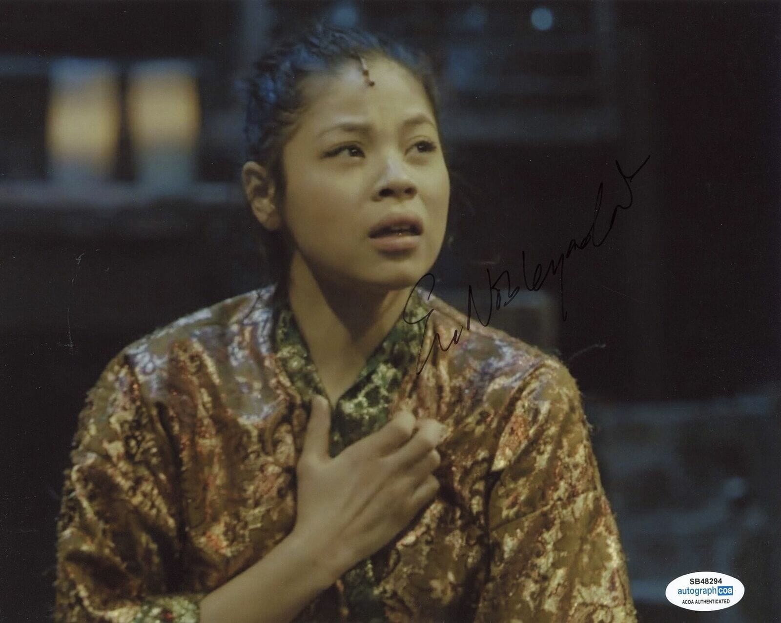 EVA NOBLEZADA SIGNED MISS SAIGON 8X10 PHOTO ACOA | Autographia