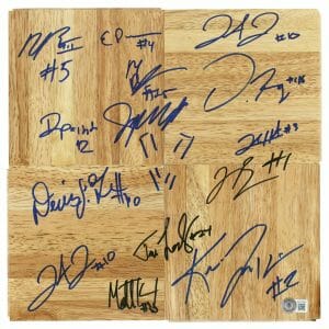 2015-16 Villanova (15) Wright, Bridges +13 Signed 12x12 Floorboard BAS #AB77824