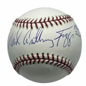 Wade Boggs Signed MLB Baseball AIV AA21979 w/ Full Name & HOF 2005 Inscriptions