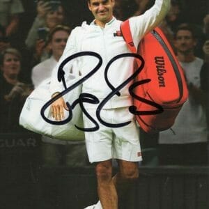 ROGER FEDERER HAND SIGNED 4x6 COLOR PHOTO+COA GREAT POSE WAVING TO CROWD