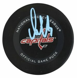 CAPITALS ALEX OVECHKIN AUTHENTIC SIGNED OFFICIAL GAME HOCKEY PUCK FANATICS COLLECTIBLE MEMORABILIA