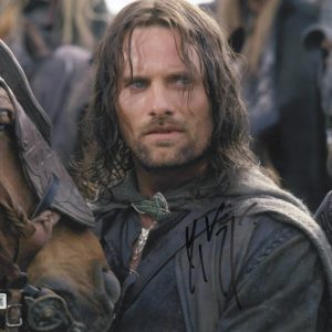 VIGGO MORTENSEN SIGNED 11X14 PHOTO LORD OF THE RINGS AUTHENTIC AUTOGRAPH BECKETT