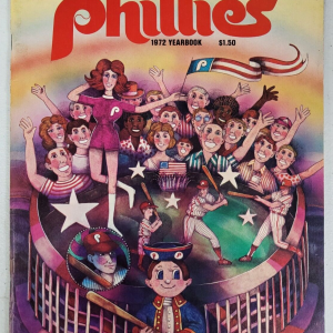 VINTAGE 1972 PHILLIES BASEBALL YEARBOOK GREAT CONDITION