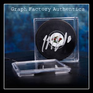 **GFA Minnesota Wild *CODY McCORMICK* Signed NHL Logo Puck COA**