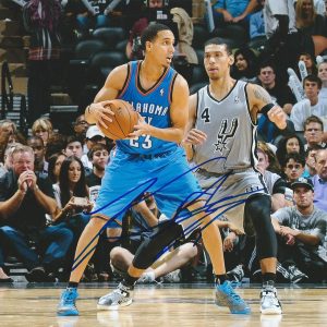 **GFA Oklahoma City Thunder *KEVIN MARTIN* Signed 8x10 Photo K1 COA**