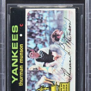Yankees Thurman Munson Authentic Signed 1971 Topps #5 Rookie Card BAS Slabbed