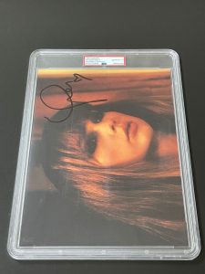 TAYLOR SWIFT SIGNED 8×10 PHOTO SLABBED PSA/DNA AUTOGRAPHED AUTO 10
 COLLECTIBLE MEMORABILIA