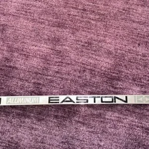 WAYNE GRETZKY Signed GAME USED Easton Aluminum STICK w/ Beckett LOA (BAS)