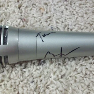 MKTO SIGNED AUTOGRAPH NEW MICROPHONE w/EXACT PROOF MALCOLM KELLEY & TONY OLLER