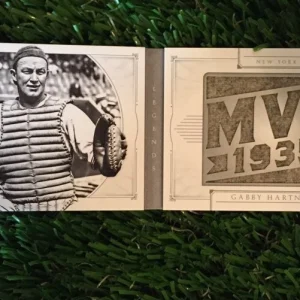 2015 NATIONAL TREASURES LEGENDS GABBY HARTNETT JUMBO JERSEY BOOKLET #D 5/5 SSP
