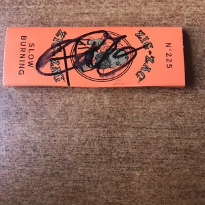 Tommy Chong SIGNED Zig Zag Cigarette Rolling Papers Signed JSA Coa
