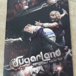 SUGARLAND Band Signed Autographed 2011 Tour Program Guaranteed F5

