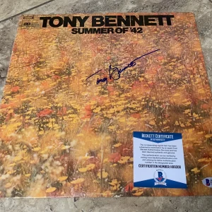 Tony Bennett summer of 42 Signed Autographed LP Album Record Beckett Certified
