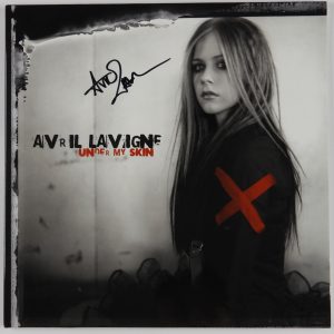 Avril Lavigne Beckett Autograph Signed Album Record Under My Skin
