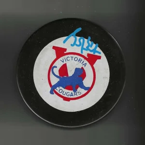 Grant Fuhr Signed Victoria Cougers Vintage Czechoslovakia Puck Edmonton Oilers
