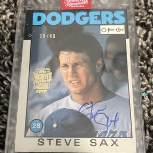 2019 Topps O-Pee-Chee Archives Signature Series: Steve Sax Auto /48