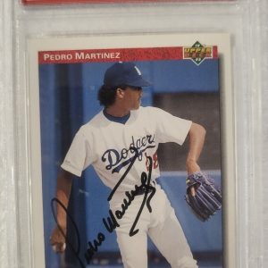 1992 UPPER DECK PEDRO MARTINEZ ROOKIE RC SIGNED AUTOGRAPHED #18 CARD PSA