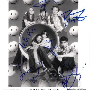 That 70's Show Full Cast Signed Autograph 8x10 Photo - Mila Kunis +5 JSA COA