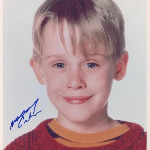 Macaulay Culkin Signed 8x10 Photo Home Alone Vintage Full Signature Beckett LOA