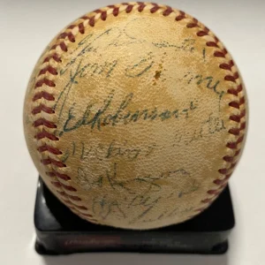 1954 NEW YORK YANKEES TEAM SIGNED AUTOGRAPHED BASEBALL BECKETT LOA MANTLE BERRA