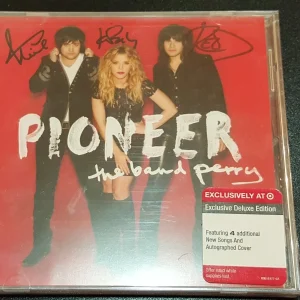 THE BAND PERRY AUTOGRAPHED PIONEER SIGNED TARGET EXCLUSIVE VERSION