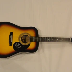 BRANDY CLARK SIGNED FULL-SIZE SUNBURST ACOUSTIC GUITAR COUNTRY CMA EXACT PROOF