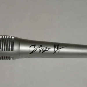 THOMPSON SQUARE SIGNED MICROPHONE COUNTRY STARS ARE YOU GONNA KISS ME OR NOT