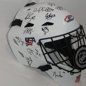 USA WOMEN'S HOCKEY NATIONAL TEAM SIGNED GOALIE MASK COYNE KNIGHT ROONEY US 1