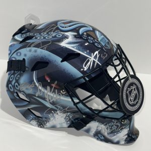 2022 SEATTLE KRAKEN TEAM SIGNED GOALIE MASK MCCANN EBERLE GRUBAUER GIORDANO